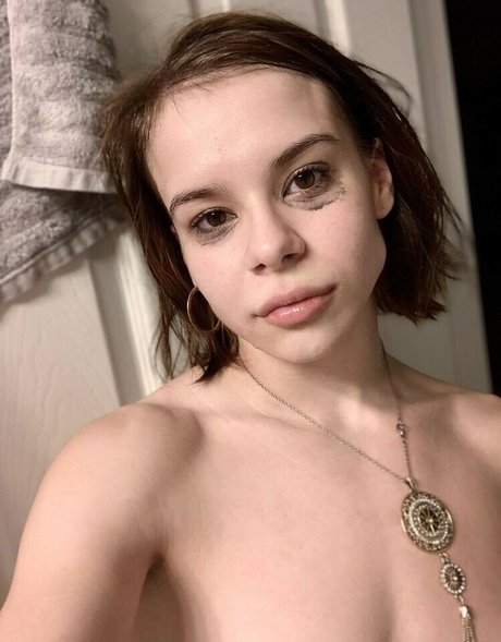 Roanoak top star photo