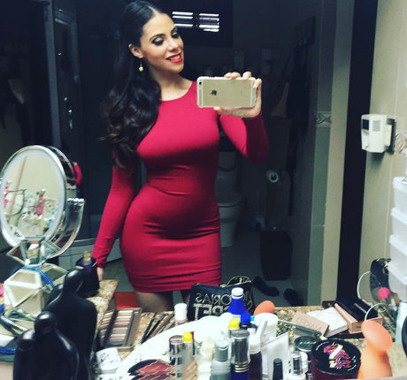 Claudia Guajardo top actress images