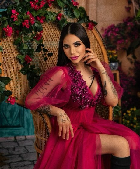 Claudia Guajardo erotic model pic