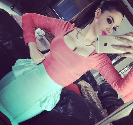 Claudia Guajardo top star pictures