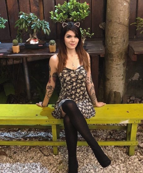 Paula Madrigal model exclusive image