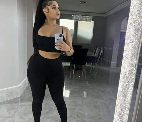 Ms Bagsxo xxx pornstar picture