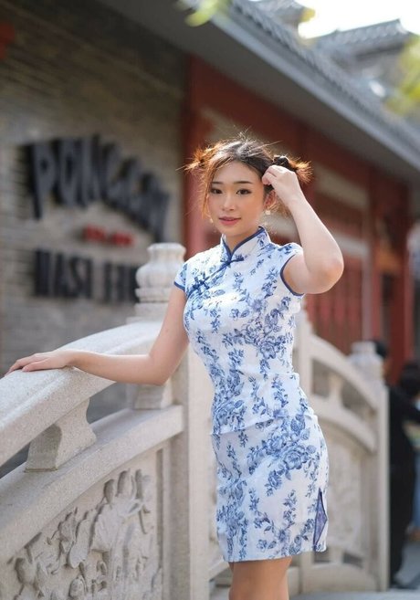 Livy Renata art model images