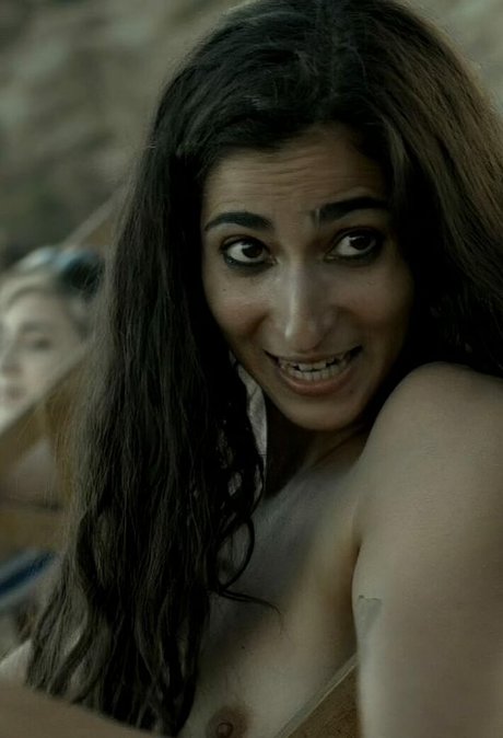 Alba Flores free model pictures