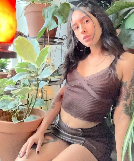 Lenamarisol model pretty pics