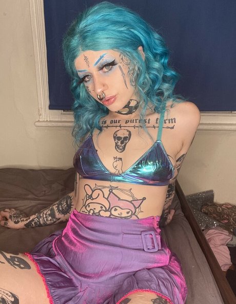 Piaisevil hot model gallery