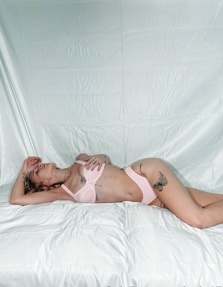 lealy47 hot pornstar picture