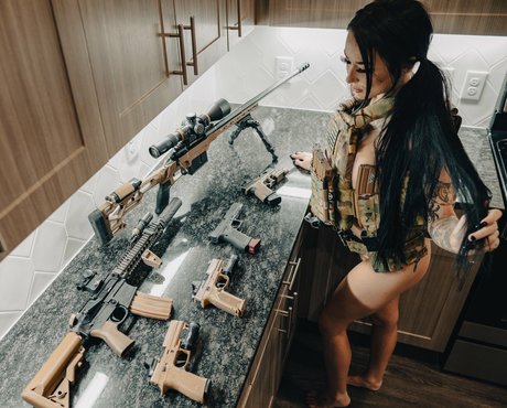 Lindsay Laurent hd actress gallery