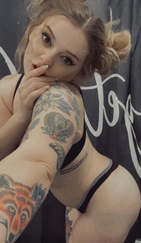 Peeekaboooe best model pictures