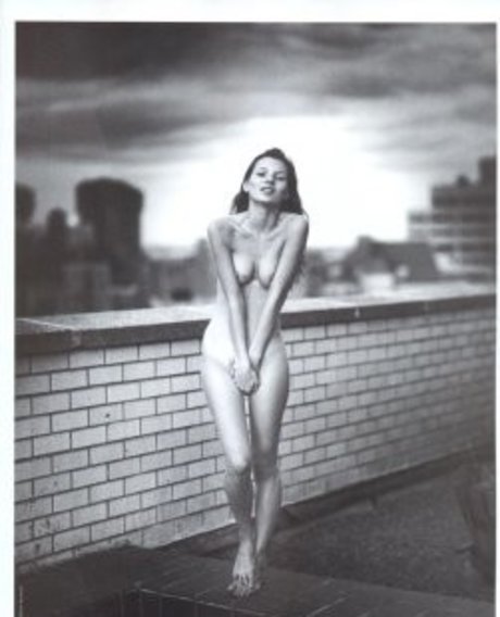 Kate Moss perfect actress image