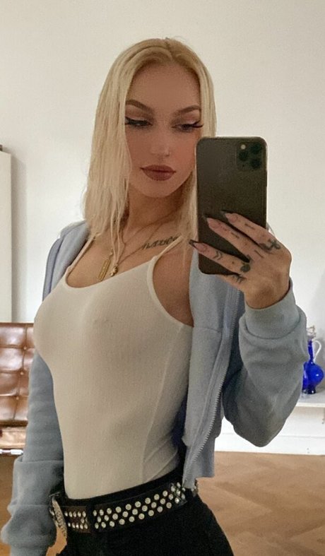 _lilsauvage_ model hot archive