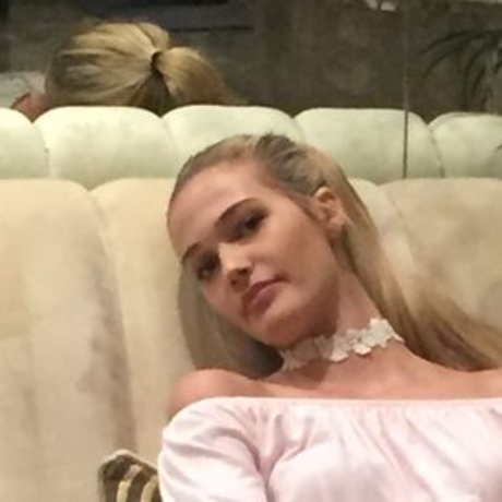 Noel Berry free star gallery