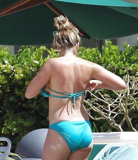 Claire Sweeny naked actress pics