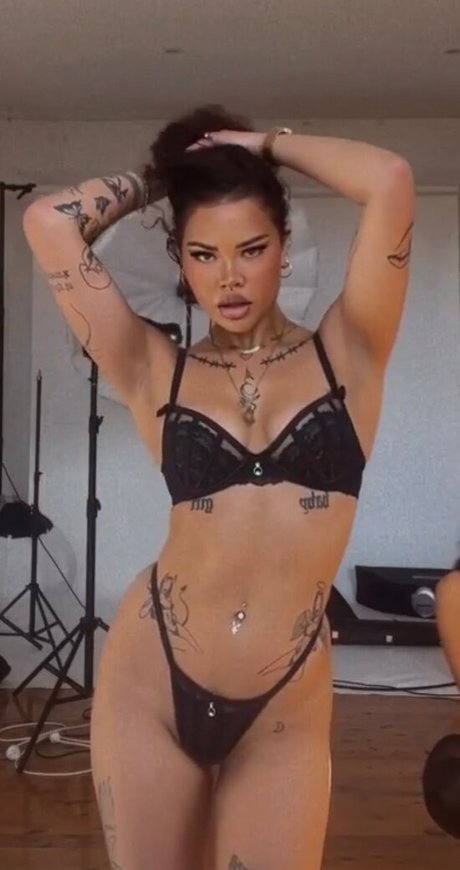 shakirareeve model high quality gallery