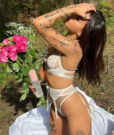 shakirareeve model perfect pic