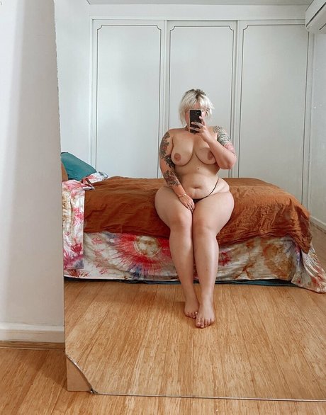 Tallulah Moon sex actress photos