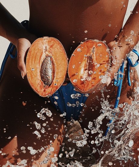 Valentina Grant naked pornstar photo