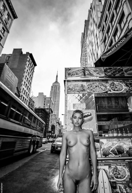 Marisa Papen naked star photo