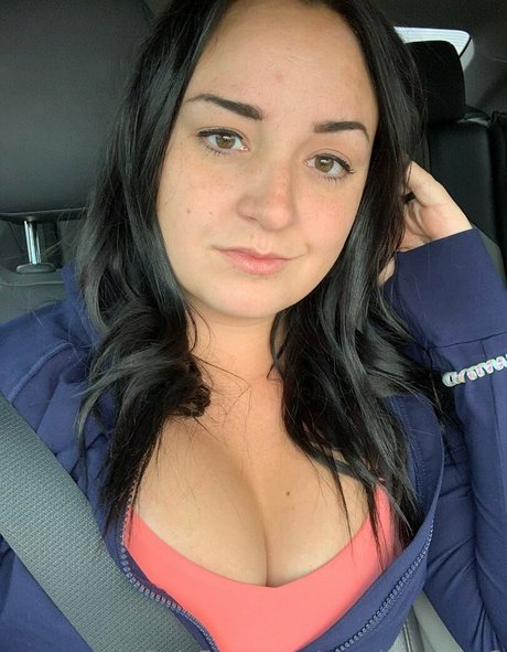 Peach Queen 2 hot pornstar photo