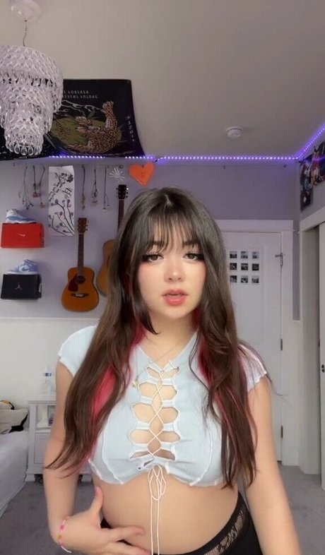 Yecamille top model pictures