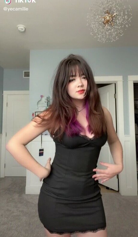 Yecamille erotic model photos