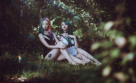 Rocken Rollia model hd photo