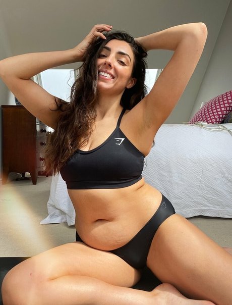 Nelly London model nice images