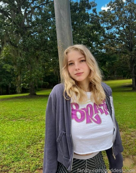 goddesszooe top actress img