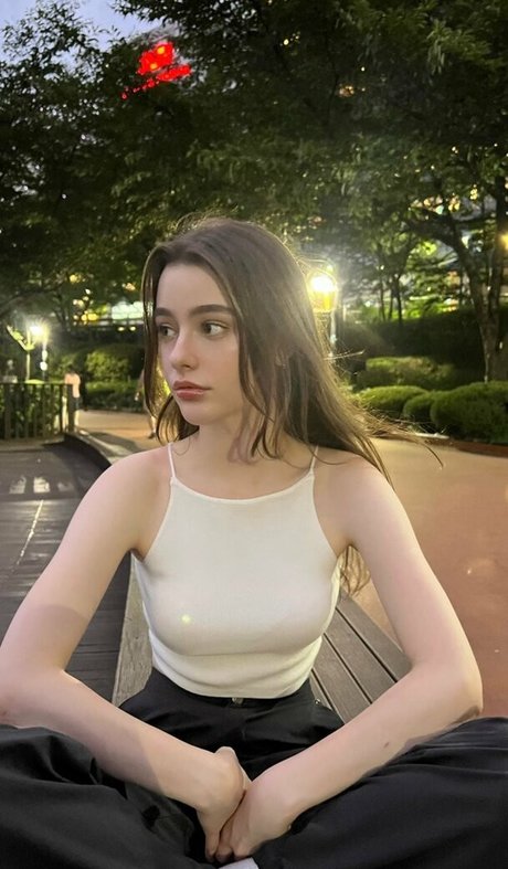 Dasha Tarab model nudes pics