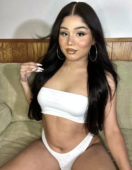 GISELLE XO erotic star photo