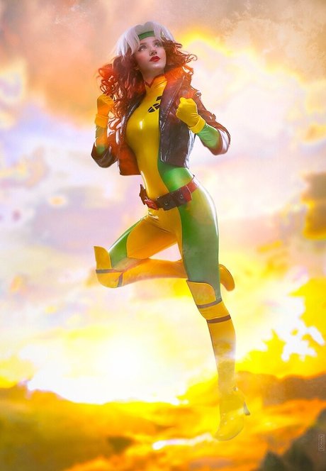 Anastasia Galuzina star free pics