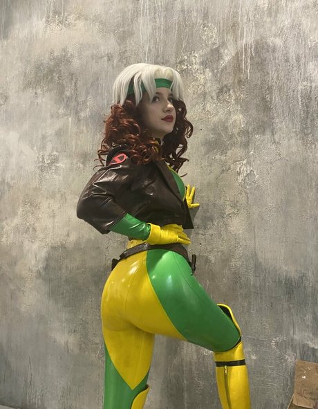 Anastasia Galuzina model best archive