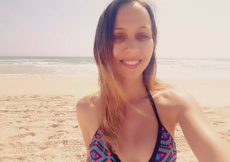 Jennie Naz free star photos