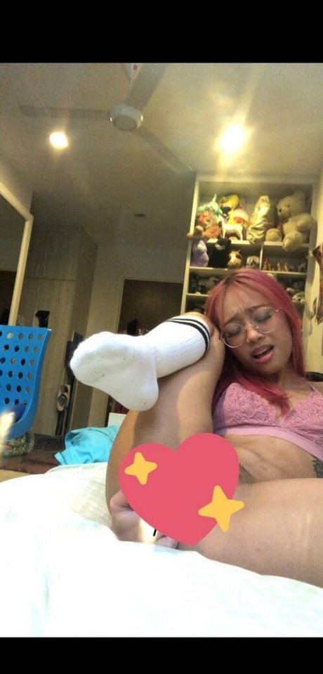 Lilfoxiebaby model erotic archive