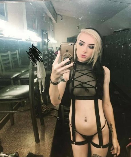 ButaneBunni star adult pic