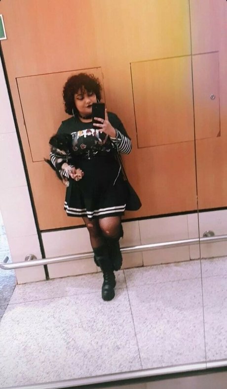 Caramel Tigger naked star img