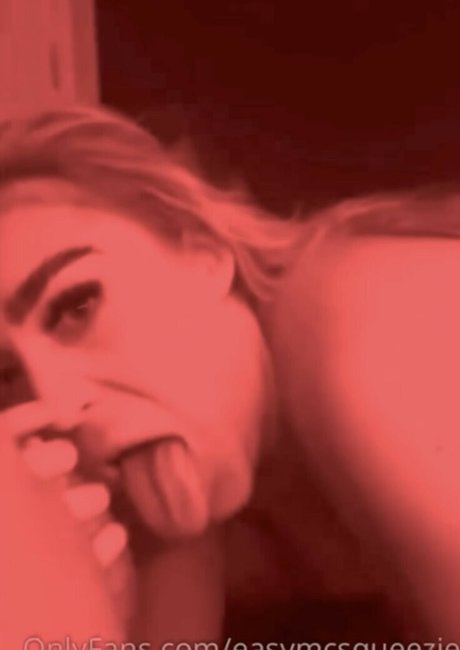 Emily McCarthy star perfect photos