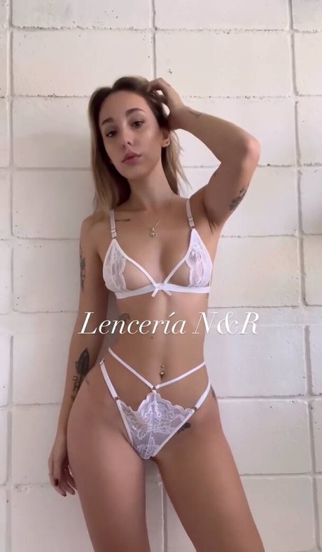 Agus Digri sexy actress archive