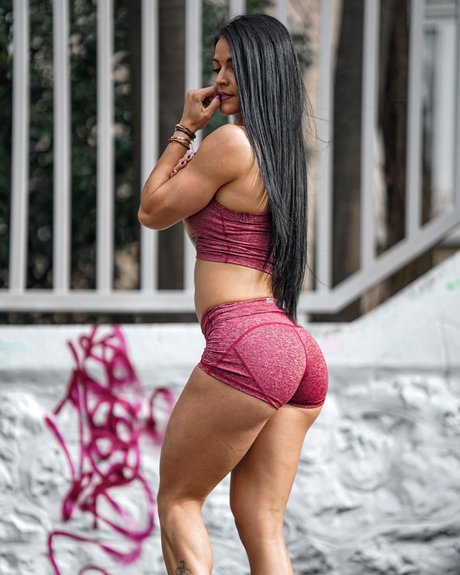 Ornella Nicolosi sexy model pics