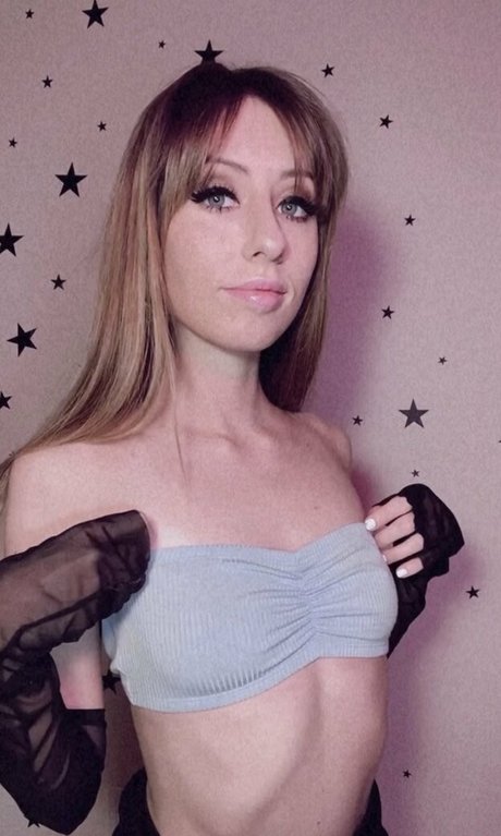 Daphne Dare sexy pornstar images