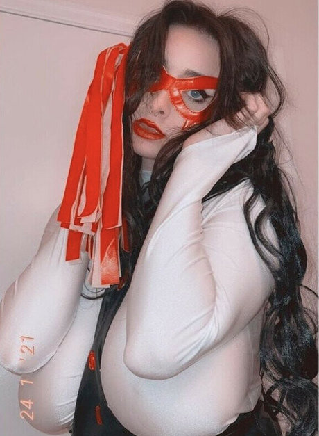 irlyaomomo best actress pictures