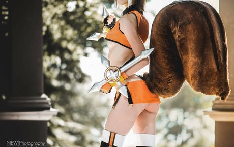 Shiroiaisu Anpan model nude images