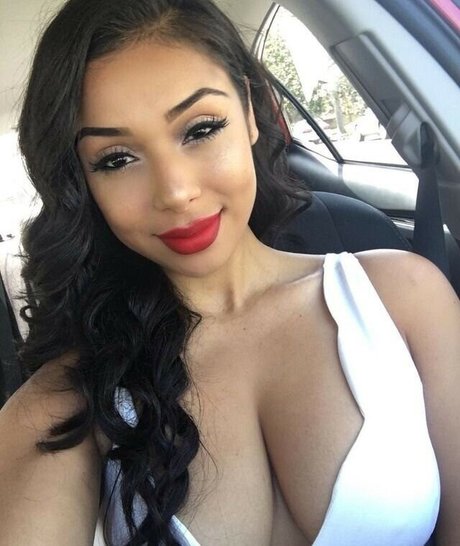 Hellomissbianca hot pornstar photos
