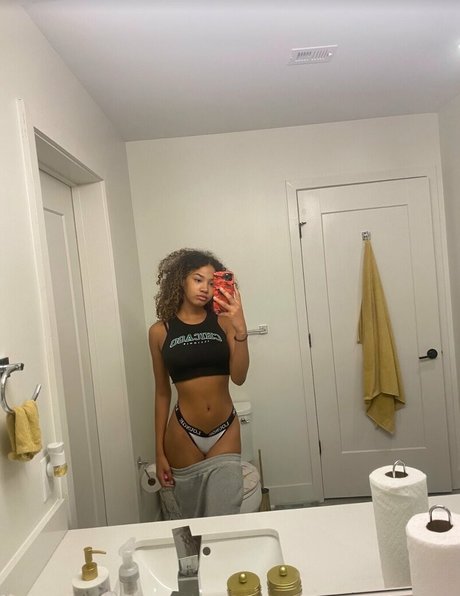 Jayde Chanda star pornographic image