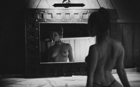 thinloth pornographic star pics