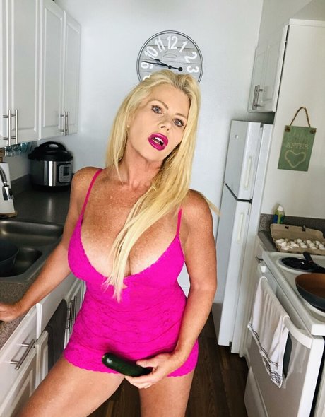 Shellsndreams star nudes archive