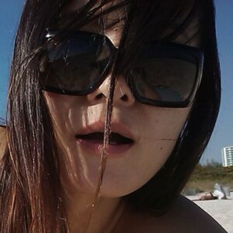 Allenina star sexy picture