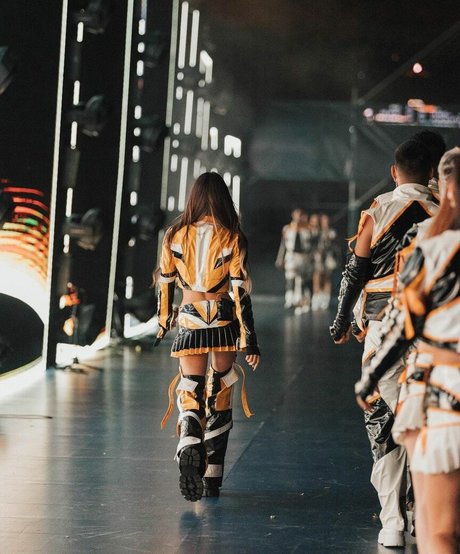 Martina Stoessel erotic star photos