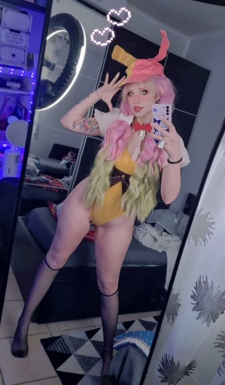 Suzuko Elric model nude gallery