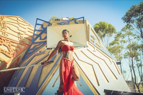 Phenom Fatal erotic star pictures